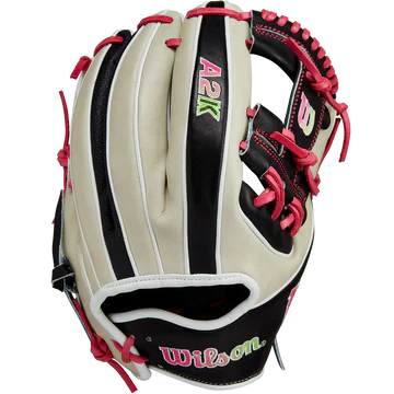 Wilson A2000 June 2024 Glove of the Month