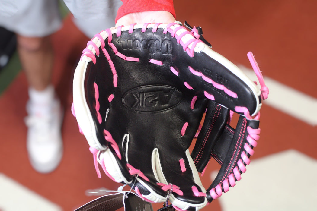 Wilson A2000 June 2024 Glove of the Month