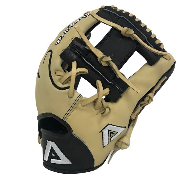 Akadema AWN7 11.75 inch I-web Torino Series Infield