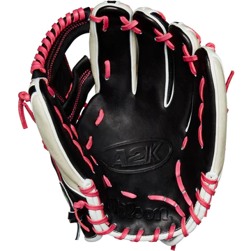 Wilson A2000 June 2024 Glove of the Month